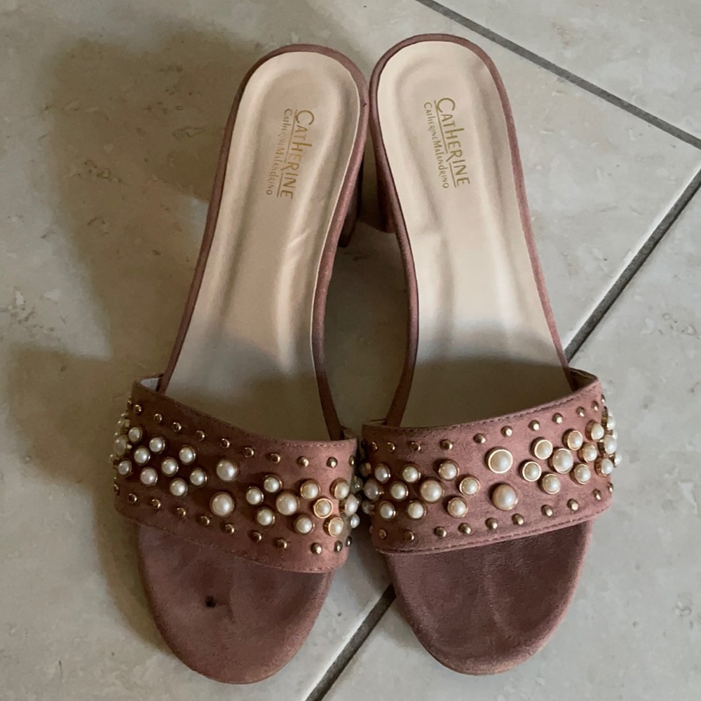 Beautiful pink heels with pearl embellishments Catherine Malandrino 10